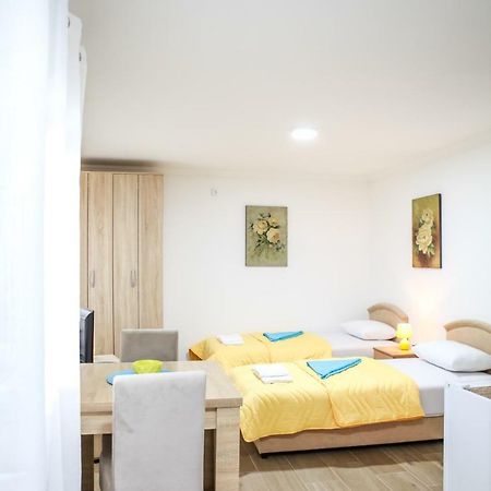 Studio Kaca Cetinje Ngoại thất bức ảnh